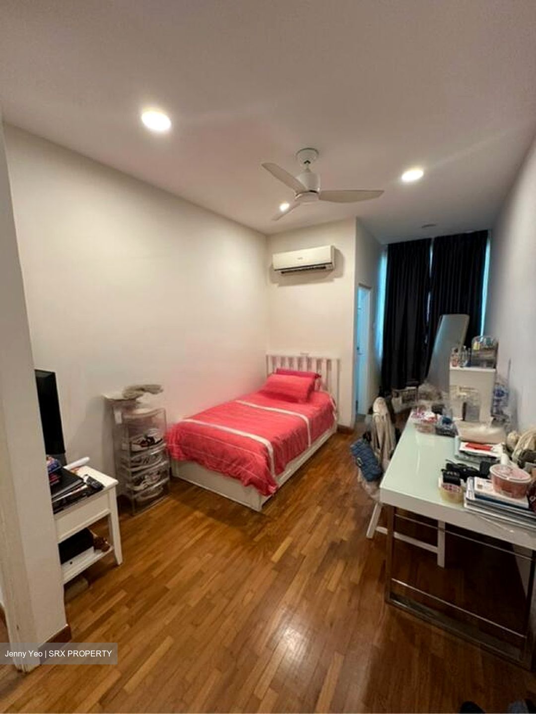 Eastwood Walk Gardens (D16), Terrace #474377501